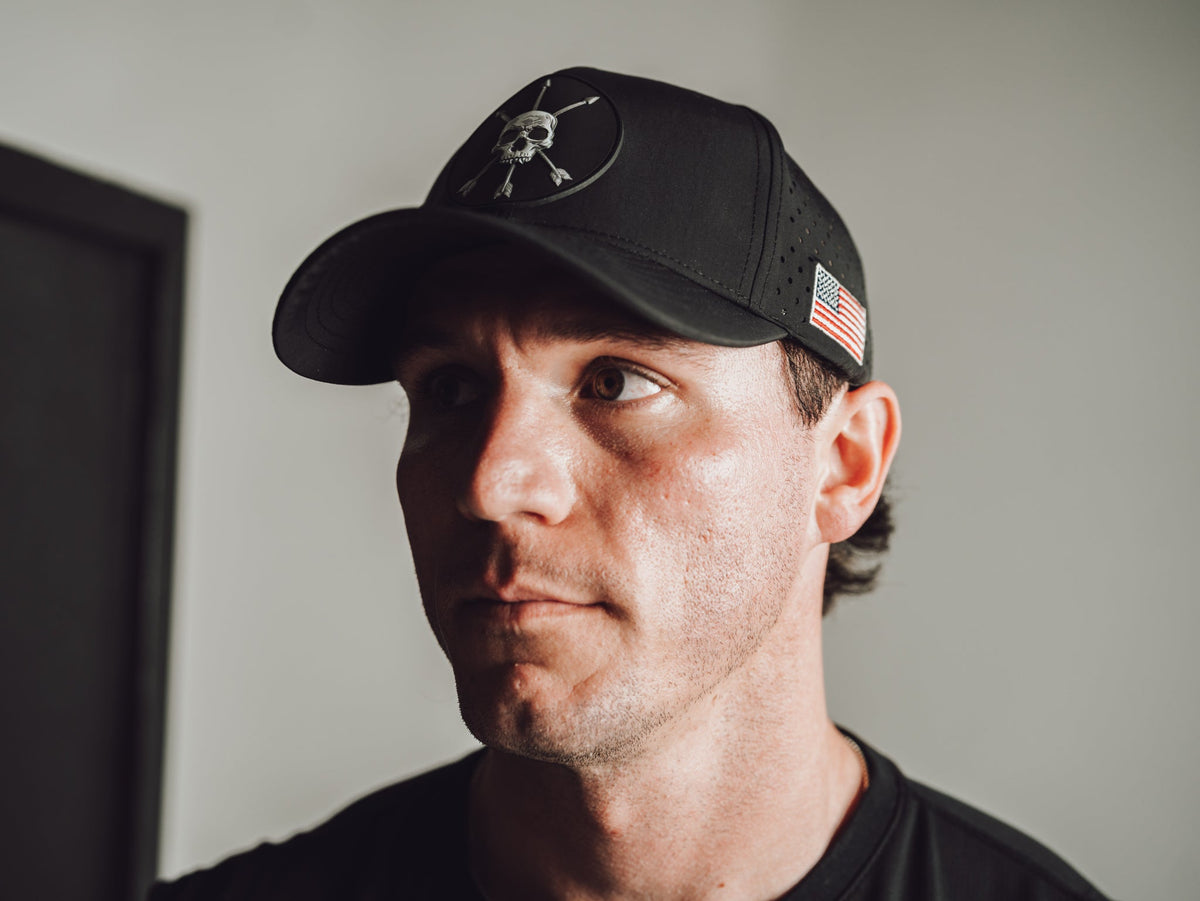 Varsity Performance Cap – Black